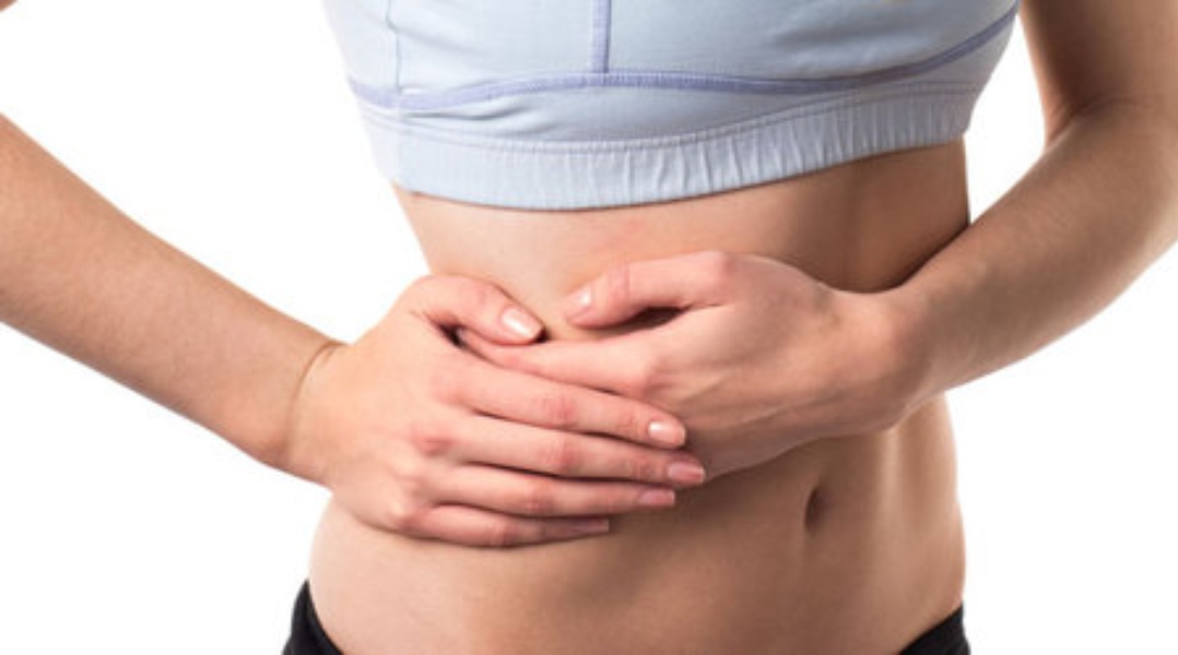 боли в правом боку