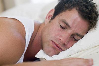 Человек спит