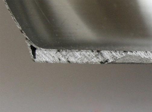 Заключение алюминия в нержавеющую сталь