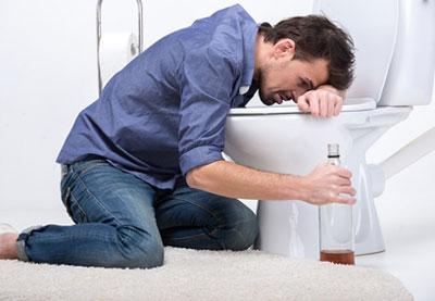 Рвота при алкогольном отравлении