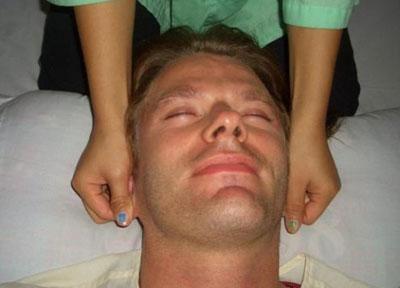 Растирание ушей пьяному