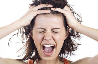 Раздражительность у девушки