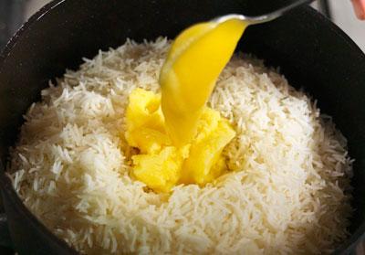 Отварной рис с топленым маслом