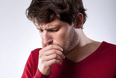 Кашель у мужчины