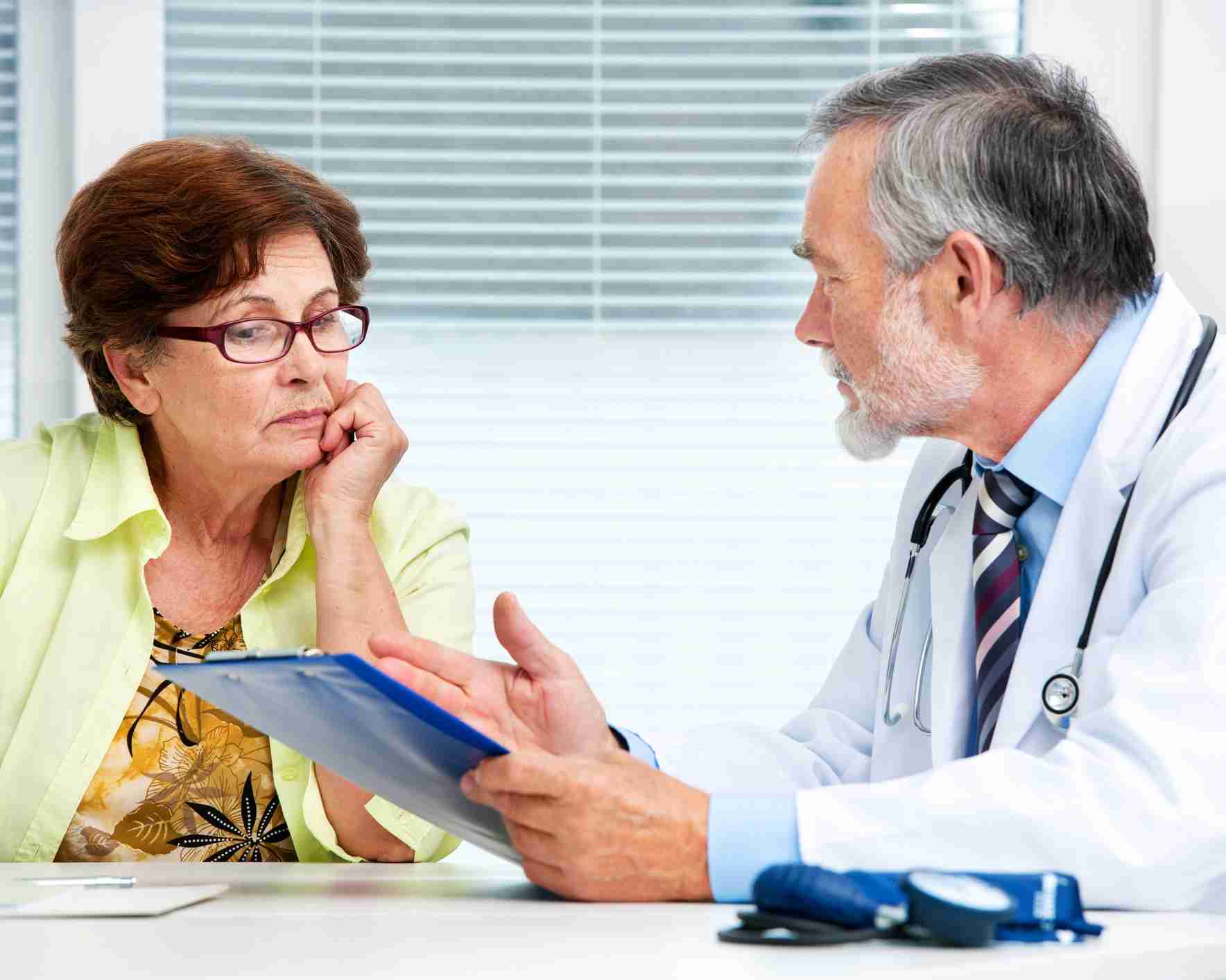 изучение жалоб пациента;