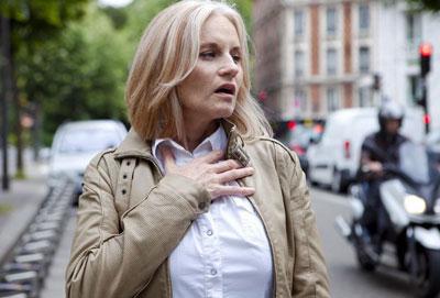 Одышка у женщины