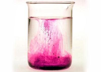 Растворение марганцовки